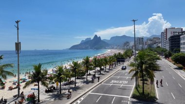 Rio de Janeiro Rio de Janeiro 'daki Ipanema Plajı. Plaj manzarası. Paradisiac Manzarası. Rio De Janeiro Brezilya. Tropik seyahat. Rio de Janeiro 'da Ipanema Plajı Rio de Janeiro Brezilya.