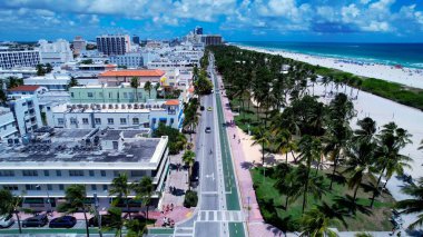 Miami Beach Florida 'da. Miami Beach Birleşik Devletleri. Florida Eyaletindeki Miami Beach sahil manzarası. Seyahat güzergahı. Tropik seyahat.