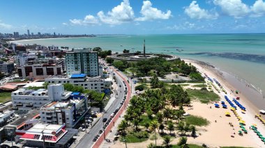 Paraiba Brezilya 'daki Joao Pessoa Plaj Sahnesi. Sahil Arkaplanı. Sahil manzarası. Turkuaz Su. Şehir manzarası manzarası. Plaj Sahnesi Joao Pessoa Paraiba Brezilya.