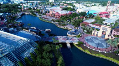 Orlando Florida 'da. Orlando Birleşik Devletleri. Şehrin panoramik hava manzaralı eğlence parkı. İnsanlar eğleniyor. Seyahat güzergahı. Tatil seyahati. Orlando Florida 'da. Orlando Birleşik Devletleri.
