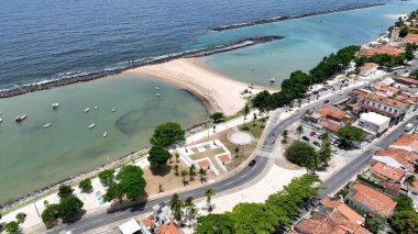 Olinda, Pernambuco Brezilya 'daki sahil manzarası. Şehir peyzajı. Şehir Bölgesi. Şehir merkezi arka planı. Metropole Binaları. Olinda Pernambuco Brezilya 'da Sahil Sahnesi.