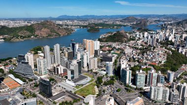 Espirito Santo Brezilya 'nın Vitoria şehrinin havadan manzarası. Bulvarlar ve bulvarlar Vitoria Espirito Santo şehrinin simgesidir. Brezilya sahil kasabasının başkenti. Şehir merkezi..