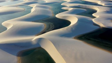 Lencois Maranhenses Maranhao Brezilya. Tatil gezisi için tropik bir manzara. Kuzeydoğu Brezilya. Uluslararası seyahat yerleri.