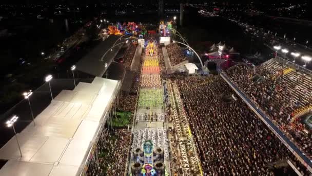 상파울루 브라질에서 Samba 카니발 퍼레이드 명소입니다 상파울루 브라질 안엠비 삼바드롬 — 비디오