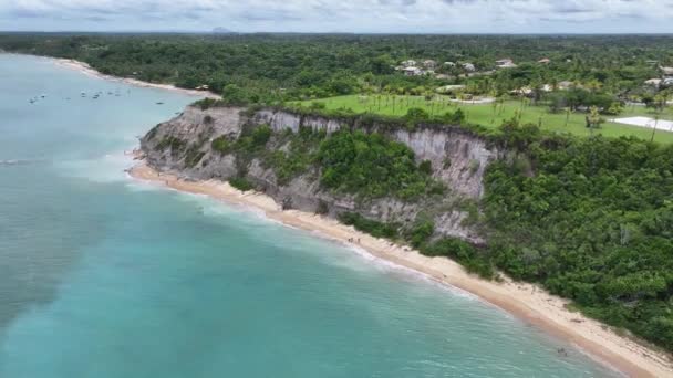 Landschaftlich Reizvolle Klippen Trancoso Bahia Brasilien Strandlandschaft Brasilianischer Nordosten Bahia — Stockvideo
