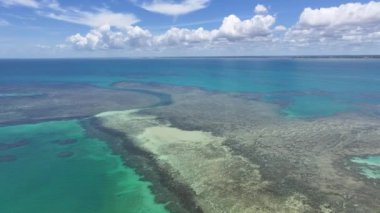 Porto Seguro Bahia Brezilya 'daki De Fora Deniz Parkı' nda. Idyllic Plajı. Doğa manzarası. Bahia Brezilya. Turizm arka planı. Porto Seguro Bahia, Brezilya 'daki Recife De Fora Deniz Parkı.