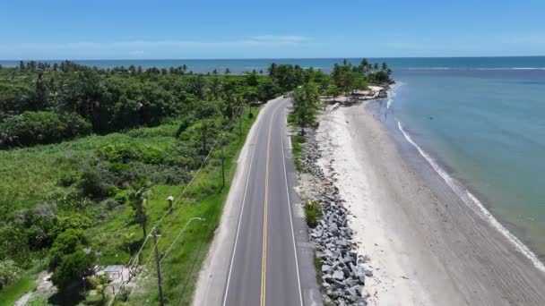 Porto Seguro Bahia巴西的沿海公路 海滩景观 巴西东北部 巴西巴伊亚州 海景户外 波尔图塞古罗巴伊亚州的沿海公路 巴西发现海岸 — 图库视频影像