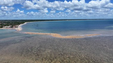 Santa Cruz Cabralia Bahia Brezilya 'da Musa' nın Yolu. Idyllic Plajı. Doğa manzarası. Bahia Brezilya. Turizm arka planı. Santa Cruz Cabralia Bahia Brezilya 'da Musa' nın Yolu. Huzurlu Turizm Manzarası.