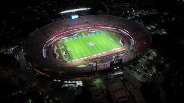 Sao Paulo Brezilya 'daki futbol stadyumu. Şehir Manzarası Gecesi. Spor Etkinliği. Sao Paulo Brezilya. Futbol stadyumu. Sao Paulo Sao Paulo Brezilya Futbol Stadyumu.