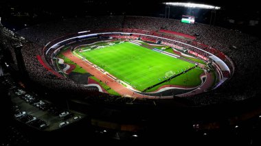 Sao Paulo Brezilya 'daki futbol stadyumu. Şehir Manzarası Gecesi. Spor Etkinliği. Sao Paulo Brezilya. Futbol stadyumu. Sao Paulo Sao Paulo Brezilya Futbol Stadyumu.