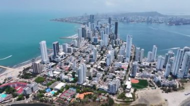 Bolivar Kolombiya 'daki Cartagena Das Indias Modern Bölgesi. Karayip Deniz Pelerini. Şehir merkezinde. Cartagena Das Indias, Bolivar Kolombiya 'da. Highrise Binaları Peyzajı. Şehir Manzarası.