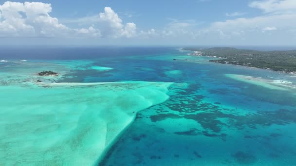 Karayip Adası Kolombiya Daki San Andres Sualtı Kumulları Plaj Manzarası — Stok video