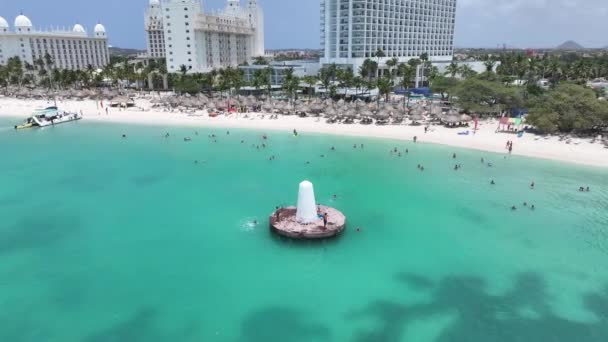 Palm Beach Vuurtoren Bij Palm Beach Oranjestad Aruba Caribisch Strand — Stockvideo