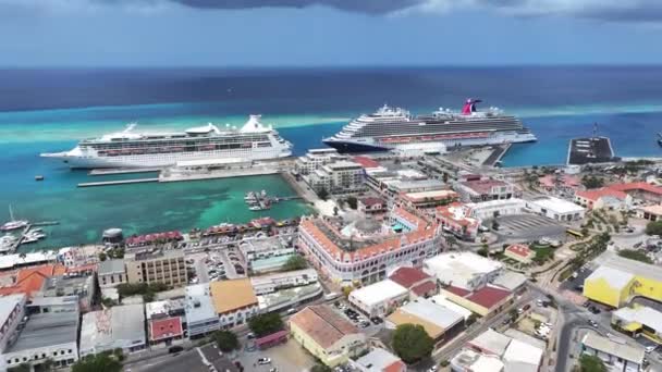 Aruba Skyline Oranjestad Karibien Nederländerna Aruba Karibiskt Kryssningsfartyg Centrala Skyline — Stockvideo