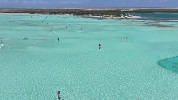 Windsurfen Bij Kralendijk Bonaire Nederlandse Antillen Strand Landschap Caribisch Eiland — Stockvideo