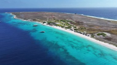 Klein Curacao Plajı, Hollanda, Willemstad Curacao. Plaj manzarası. Karayip Adası. Hollanda 'daki Willemstad Curacao. Deniz Burnu Açık Hava. Doğa Turizmi.