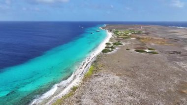 Klein Curacao Plajı, Hollanda, Willemstad Curacao. Plaj manzarası. Karayip Adası. Hollanda 'daki Willemstad Curacao. Deniz Burnu Açık Hava. Doğa Turizmi.