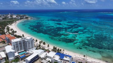 San Andres 'teki Spratt Bight Plajı Providencia, Santa Catalina Kolombiya. Plaj manzarası. Karayip Adası. San Andres Providencia 'da, Santa Catalina Kolombiya' da. Deniz Burnu Açık Hava. Doğa Turizmi.