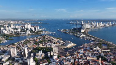 Cartagena Körfezi, Kolombiya, Bolivar 'da. Ortaçağ Binası. Cartagena Sahnesi Duvarları. Cartagena, Bolivar Kolombiya 'da. Renkli Skyline. Tarihi Şehir.