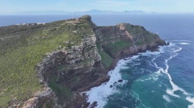 Cape Town 'daki ünlü Cape Point, Güney Afrika Burnu. Masa Dağı Ulusal Parkı. Ünlü Cape Point. Cape Town Batı Cape Güney Afrika 'da. Turizm Seyahati. Büyüleyici Skyline.