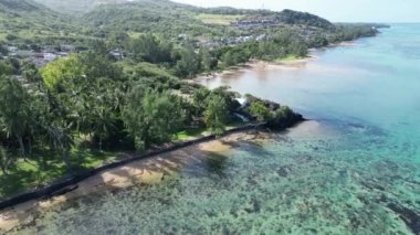 Mauritius Adası Mauritius 'taki Port Louis' de Baie Du Cap. Hint Okyanusu Sahili. Afrika Arkaplanı. Mauritius Adası 'ndaki Port Louis Mauritius. Turizm arazisi. Doğa Deniz Burnu.