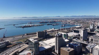 Batı Afrika Burnu 'ndaki Cape Town' da Bo Kaap Skyline. Kasaba manzarası. Sahil şehri manzarası. Cape Town Batı Cape Güney Afrika 'da. Turizm Seyahati. Şehir merkezi Skyline.