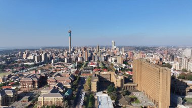 Johannesburg Skyline Güney Afrika 'da Johannesburg' da. Yüksek Binalar Peyzajı. Megacity Arkaplanı. Güney Afrika 'da Johannesburg' da. Şehir merkezinde. Şehir Açık Hava.