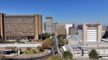 Johannesburg Tiyatrosu Güney Afrika 'da Johannesburg' da. Yüksek Binalar Peyzajı. Megacity Arkaplanı. Güney Afrika 'da Johannesburg' da. Şehir merkezinde. Şehir Açık Hava.