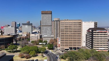 Johannesburg Skyline Güney Afrika 'da Johannesburg' da. Şehir merkezindeki şehir manzarası. İş Bölgesi Geçmişi. Güney Afrika 'da Johannesburg' da. High Rise Binaları. Şehir Simgesi.