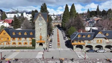 Rio Negro Arjantin Bariloche Şehir Merkezi. Ünlü Turistik Meydanı. Şehir merkezinde. Çarpıcı şehir manzarası. Rio Negro Arjantin Bariloche Şehir Merkezi.