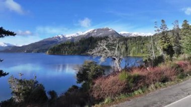Bariloche Skyline Rio Negro Arjantin 'deki San Carlos de Bariloche' de. Karlı Dağlar. Chico Circuit. Geçmişe Seyahat. Bariloche Skyline Rio Negro Arjantin 'de San Carlos de Bariloche' de.