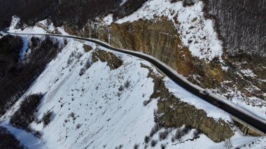 Arjantin 'in sonundaki Ushuaia' da Patagonya silueti. Karlı Dağlar. Buzul Manzarası. Arjantin 'in sonu. Kış Yolculuğu. Patagonya Ushuaia 'da Dünya' nın Sonu Arjantin 'de.
