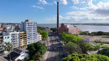 Rio Grande Do Sul Brezilya 'daki Porto Alegre' deki Gasometro tesisi. Landmark Binası. Şehir manzarası manzarası. Güzel Fabrika. Rio Grande Do Sul Brezilya 'daki Porto Alegre' deki Gasometro Fabrikası.