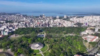 Porto Alegre Brezilya. Rio Grande Do Sul Brezilya 'daki Porto Alegre' deki Redencao Parkı. Eğlence Parkı. Eğlence Bölgesi. Doğa manzarası. Rio Grande Do Sul Brezilya 'daki Porto Alegre' deki Redencao Parkı.