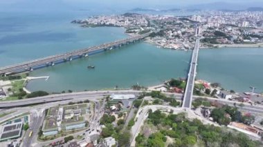 Florianopolis Skyline Santa Catarina Brezilya 'daki Florianopolis' te. Şehir Sahnesi. Şehir merkezinde trafik vardı. Şehir peyzajı. Florianopolis Skyline Santa Catarina Brezilya 'daki Florianopolis' te. Tarihi Binalar.