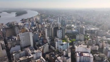 Porto Alegre Skyline Rio Grande Do Sul Brezilya 'daki Porto Alegre' de. Şehir merkezinde. Highrise Binaları. Güzel şehir Skyline. Porto Alegre Skyline Rio Grande Do Sul Brezilya 'daki Porto Alegre' de.