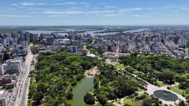 Porto Alegre Skyline Rio Grande Do Sul Brezilya 'daki Porto Alegre' de. Şehir merkezinde. Highrise Binaları. Güzel şehir Skyline. Porto Alegre Skyline Rio Grande Do Sul Brezilya 'daki Porto Alegre' de.