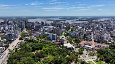 Porto Alegre Skyline Rio Grande Do Sul Brezilya 'daki Porto Alegre' de. Highrise Binaları. Metropolis Manzarası. Güzel güneşli bir gün. Porto Alegre Skyline Rio Grande Do Sul Brezilya 'daki Porto Alegre' de.