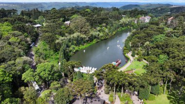 Gramado Brezilya. Rio Grande Do Sul Brezilya 'daki Gramado' da Lago Negro. State Park Peyzajı. Turizm Seyahati. Doğa Parkı. Rio Grande Do Sul Brezilya 'daki Gramado' da Lago Negro. Botanik Manzarası.