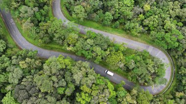 Curitiba Parana. Parana Brezilya Curitiba 'daki Graciosa Yolu. Viraj Yolu. Manzara Kavisleri. Tarihi Yol Gezisi. Parana Brezilya Curitiba 'daki Graciosa Yolu. Seyahat Hedefi.