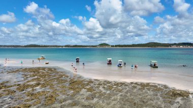 Brezilya 'nın kuzeydoğusunda Alagoas Brezilya' da Japaratinga 'da gökyüzü. Doğa manzarası. Cennet Manzarası. Seyahat belgesi. Kuzeydoğu Brezilya Skyline Japonya 'da Alagoas Brezilya' da.