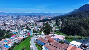 Kolombiya 'nın başkenti Bogota' daki La Pena Kilisesi. La Pena Sığınak Binası. Dini Turizm. Bogota, Kolombiya Bölgesi 'nde. Ortaçağ Kilisesi. Hacc Manzarası.