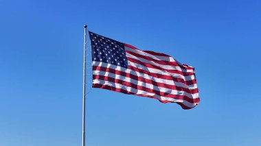 Amerika Birleşik Devletleri, Florida 'daki Saint Petersburg' da Amerikan Bayrağı. Usa Flag Sahnesi. Bayrak Dalgası Sahnesi. Vatansever Usa Peyzajı. Amerika Birleşik Devletleri Florida 'da Saint Petersburg' da Amerikan Bayrağı.