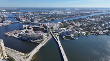 Tampa Skyline, Tampa, Florida Birleşik Devletleri. Yüksek Binalar Peyzajı. Şehir merkezinde. Florida 'da Tampa Skyline. Sahil şehri. Tampa Körfezi Açık Hava.
