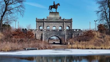 Illinois, Chicago 'daki Lincoln Parkı. Şehir merkezinde. Eğlence Parkı Peyzajı. Illinois 'deki Lincoln Parkı. Metropolitan Bölgesi. Kış Manzarası.