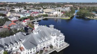 Florida Birleşik Devletleri 'nde Skyline' ı kutluyoruz. Lakeside Parkı. Front Caddesi Manzarası. Florida Birleşik Devletleri 'nde kutlama. Şehir merkezinde. Eğlence Mekânı. Florida Kutlaması.