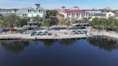 Florida Birleşik Devletleri 'nde Skyline' ı kutluyoruz. Lakeside Parkı. Front Caddesi Manzarası. Florida Birleşik Devletleri 'nde kutlama. Şehir merkezinde. Eğlence Mekânı. Florida Kutlaması.