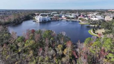 Florida 'daki Lakeside Parkı' nda. Taşra manzarası. Doğa Parkı. Florida Birleşik Devletleri 'nde kutlama. Şehir merkezinde. Açık hava manzarası. Florida Kutlaması.