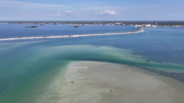Florida 'daki Clearwater' da balayı parkı. Doğa Park Peyzajı. Paradisiac Manzarası. Waterfront Sahil Parkı. Florida 'da, Clearwater' daki Balayı Parkı.
