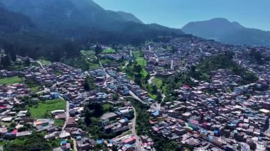 Kolombiya 'nın başkenti Bogota' da Bogota Skyline. Yüksek Binalar Peyzajı. Finans Bölgesi. Bogota, Kolombiya Bölgesi 'nde. Şehir merkezinde. Şehir Açık Hava.